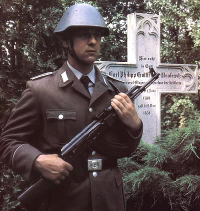 DDR Honor Guard